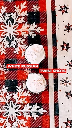 Baileys × Kahlúa × Peppermint=Xmas Twisted Whited Russian!Sip Or 🤢#christmas #shorts #holidaydrinks