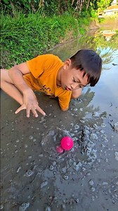 Fiki takes the ball out of the mud #trendingshorts