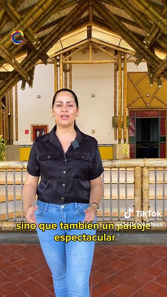 Recorrimos con #Colombia360 Risaralda Caldas, La Colina de Viento: Una experiencia de color, alegría y paisajes... ¿Ya conoces éste bello municipio? . . . . #turismo #Colombia #Risaralda #Caldas #viajes #colinadelviento #colina #viento #desfile #cultura #tradicion #ejecafetero #paisajeculturalcafetero #campesino