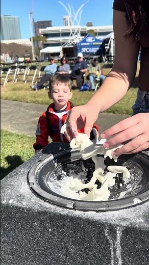 Dancing Oobleck experiment at the 2026 St. Petersburg Science Fest