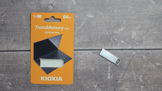 Watch Kioxia TransMemory U366 USB Flash Drive Review on Amazon Live
