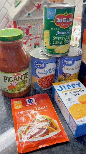 54K views · 997 reactions | Cowboy // taco casserole 奈懶 definitely need to add this to your dinner list ✨ #reels #fbreels #foodieblog #easyrecipeideas #easyrecipes | Drue Basham | Facebook