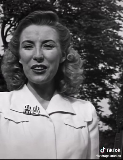 Vera Lynn's Iconic WWII Song 'We'll Meet Again'