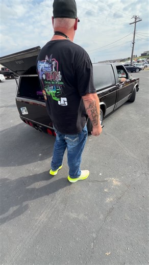 Car Audio Finatics on Instagram: "This bad boy had the bass pumpin 🔥🔥🔈🔈 ———————————————————— Car Audio Discounts!! Customspeakerpods.com: CAF AmpedUpCarAudio.com: CAF Autotechengineeringusa.com: FINATIC5 Xplicitaudio.com: FANATIC5 ———————————————————— Installs, Enclosures, Custom work, etc DM @riveracustoms ———————————————————— Follow: @autotechengineeringusa @ampedupcaraudiostore @custom_audio_by_jd @customspeakerpods ———————————————————— #caraudio #audio #caraud