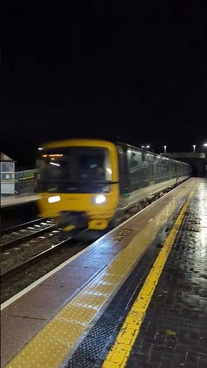 Great Western Railway, GWR, Class 166, 166214 #class166 #dmu #gwr #railway #train #trainspotting #br