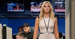 Vérző lábbal, tűsarkú cipőkben