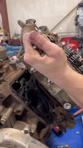 8.1K views · 145 reactions | Tearing down an LML duramax - Dave explains one of the things that happens when an injector fails #enginebuild #carrepair #duramax #autoshop | Dave Auto Fans | Facebook