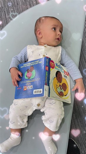 Book reading time📚🔖 He doesn’t know the alphabet, but he feels the plot”😀🐻👀😻❤️ Reading? No. Vibing with literature.”#reader #littlelearner #foryoupage #book #booklover
