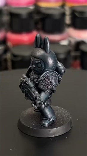 Pro Acryl One-Step Paint Demo - Color: Dark Blue Black #miniaturepainting #miniaturepainter