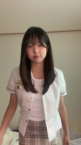 교복과 돌핀팬츠의 완벽 조합