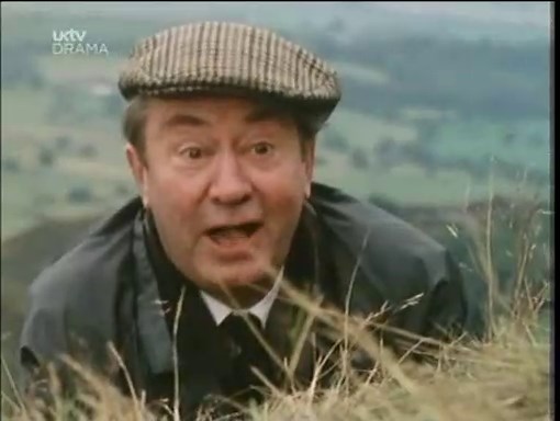 Last Of The Summer Wine S08 S08e01  The Mysterious Feet Of Nora Batty