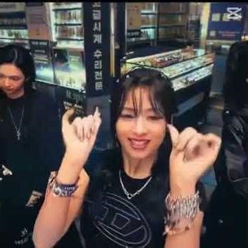 Click Clack-Babymonster M/V (Remix)