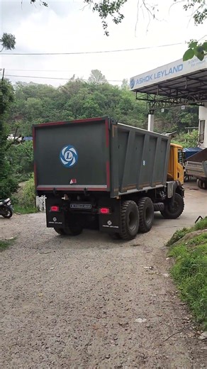 Power 4 by 4 tipper heavy duty vehicle segment.