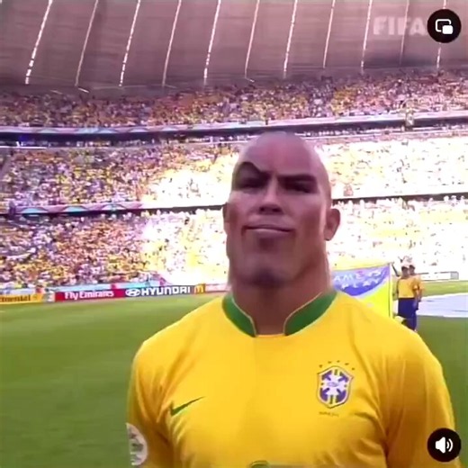 - "Cuidado con Bélgica"- "Cuidado con Turquía"- "Cuidado con Ecuador"- "Cuidado con Japón"Cabo Verde de la nada: