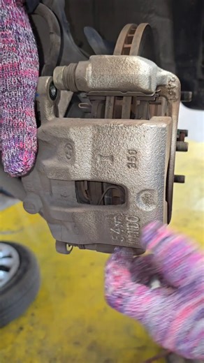 11K views · 61 reactions | accent front brake service install new brake pads and rotor resurfacing #automotive #DIY | How To Repair | Facebook