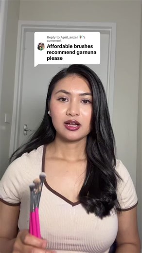 Replying to @April_anzel 🧚🏼‍♀️ Affordable makeup brushes @SHEIN . . . . . #makeupbrush #affordablemakeupbrush #eyebrush #makeupbrushes #makeupartist #makeuplover #prabinamakeupartist