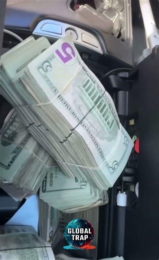 CHIEF KEEF HOMIE MANE MANE DRIVING AROUND CHICAGO WITH 100K CASH