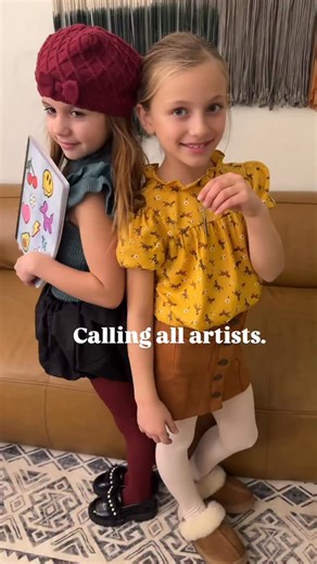 Paint your world with sparkle ✨ The StickerBean Art Palette Bag Charm has arrived with color pops, rhinestone shine, and major artsy attitude 🎨💎 Clip it. Wear it. Create with it. 🧵👜 #littleartist❤️ | STICKERBEANS