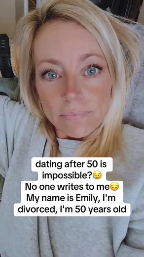 Dating After 50 as a Divorced Woman: The Challenges of Single Life