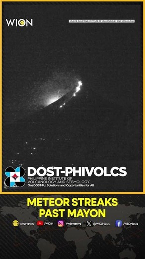 Meteor Flies Past Erupting Mayon Volcano In Stunning Philippines Sky Event | Shorts