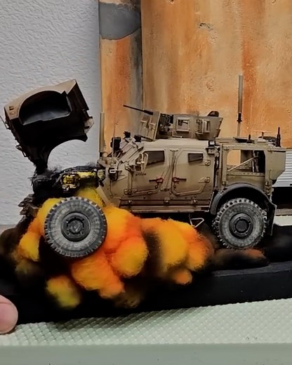 652K views · 3.6K reactions | Iraq Diorama Explosion Effect M1240A1 M ATV Scale 135 | DIY & Crafts | Facebook