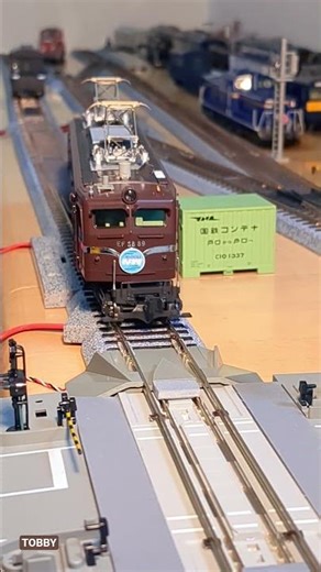 EF58 89 賑やかに走っていた頃 KATO HOゲージ