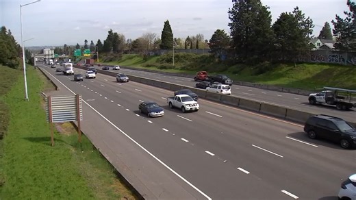 Oregon lawmakers close $297M ODOT budget gap, avoiding layoffs for now
