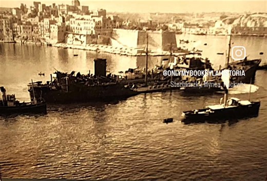 El petrolero SS Ohio llega lentamente al puerto de La Valeta, en Malta, trayendo petroleo vital, agosto de 1942. IMPERIAL WAR MUSEUM, London.#segundaguerramundial #onlymybooksylahistoria #ww2photos #SegundaGuerraMundial | Onlymybooksylahistoria | Facebook