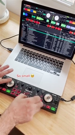 NUMARK INDONESIA on Instagram: "Kecil-kecil cabe rawit🔥 DJ2GO2 Touch bisa kamu pakai scratch dan full performance lho! Ready to create your own stage, anytime, anywhere? #NumarkIndonesia #NumarkDJ #NumarkDJ2GO2Touch #DJ2GO2Touch"