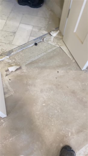 Custom shower enclosure… #lugoglass #bathroomremodel #utah #showerglass #801 #wasatchfront #batroomremodel #customglass #temperedglass