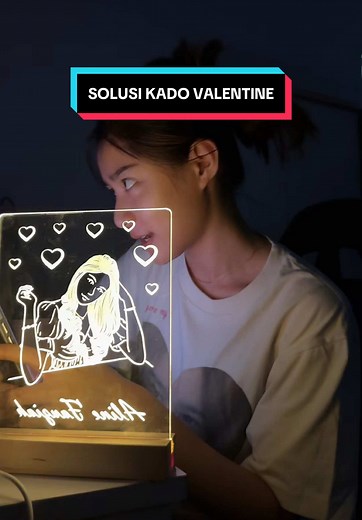 Ide Hadiah Valentine yang Unik dan Menarik: Lampu Kamar Kuning
