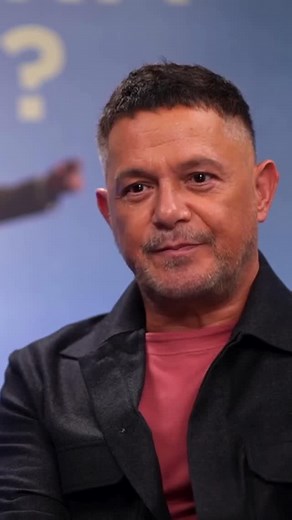 🔁 @revistadiezminutos: “Alejandro Sanz lanza ¿Y ahora qué? y elogia el impacto internacional de los artistas españoles El cantante presenta su nuevo disco, la segunda parte de su último proyecto musical, en el que colabora con artistas como Rels B y la argentina Emilia Mernes, explorando el amor desde miradas irónicas y pícaras. El cantante ha reflexionado sobre la influencia global de los músicos españoles, destacando el caso de Rosalía, algo que considera un orgullo para la cultura flamenca. 