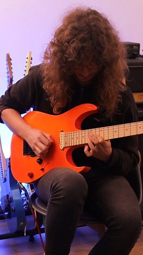 Shreddy Carlton fusion solo🤣 Can you spot the quotes? Let me know☻️ #guthriegovan #larrycarlton #fusion #jazzrock #jazz #backingtrack #fusionguitarist #fusionguitar #improv #solo #soloing #guitarsolo #shredsolo #guitar #guitarist #guitarlife #guitarstagram #guitaristofinstagram #jazziii #jasonbeker #greghowe #malmsteen #ibanez #officialibanezguitars #sweeppicking #legato #arpeggios #shred #shredder #shredding | Edoardo Taddei