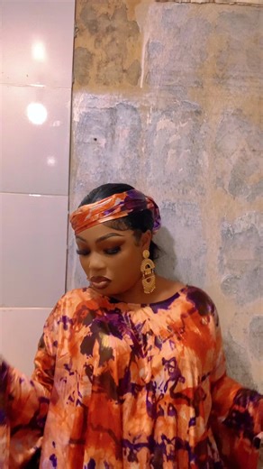 Vibrant Patterns in Modern Fashion: A Style Guide