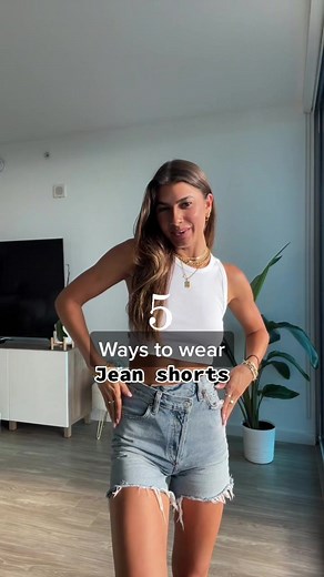 Ways to style jean shorts💙 #jeanshorts #waystowear #fashionhacks #styleinspo #outfitideas