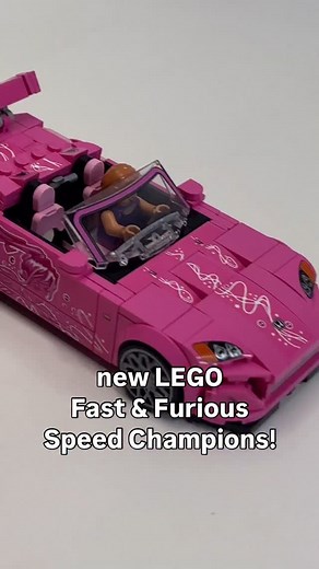 Suki's pink Honda S2000 from LEGO Speed Champions 💅🏼🎀💞🛞 This set released on June 1st, retails for 26.99€/$ and consists of 300 pieces - it uses a lot of stickers but the sides of the car with the main image are printed and so are the headlights and the little display piece in the car‘s interior. As it‘s always the case with the Speed Champions, this was a very good build, I just wish that the rear headlights were brick built instead of stickers. It‘s also the first time we ever gotten a pi