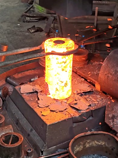 Exploring the Art of Metal Forging at 2500°F
