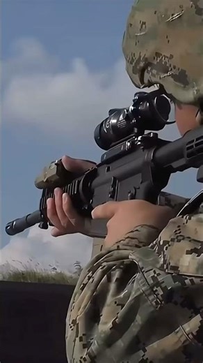 Watch the United States Army in action! Live fire shooting drills with the M4 rifle! #army #usarmy