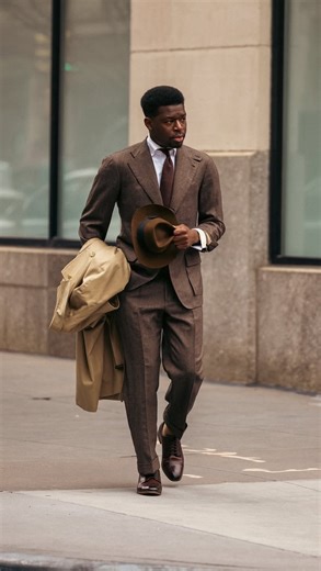 ♣️ The Dapper Influencer 💯 𝔏𝔬𝔬𝕜𝔦𝔫𝔤 𝔤𝔬𝔬𝔡 𝔦𝔰 𝔅𝔦𝔤 𝔟𝔲𝔰𝔦𝔫𝔢𝔰𝔰 . . . . . . . . . . . . . . ——————————————————————————-———-➡️ @oreofay —————————————————————————————— #millionairemindset #dapper #dapperdashy™️ #men #entrepreneur #bespokesuit #bossmove #luxurylifestyle #dappermen #menstyle #stylishmen | Dapper Dashy