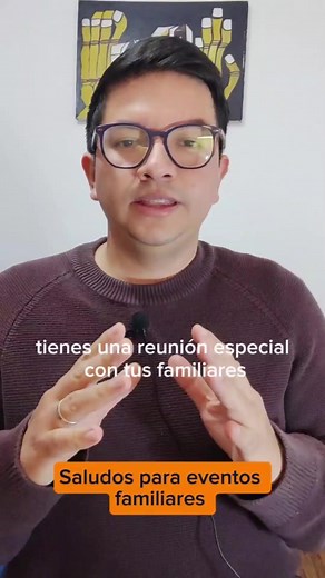 El saludo perfecto para eventos familiares ¿Te toca dar unas palabras en una reunión familiar y no sabes cómo empezar? Aprende a dar saludos que conecten y emocionen a todos, desde los más jóvenes hasta los abuelos. Descubre cómo sonar como un líder, incluso en un ambiente informal y lleno de cariño. Con estas herramientas, tus palabras se convertirán en un abrazo para toda la familia. | Carlos Obando C