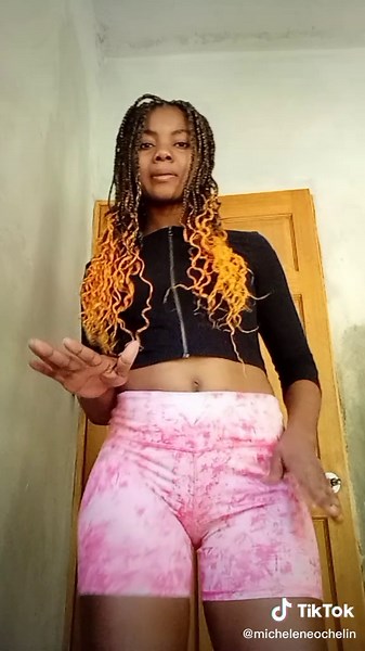 Michelene Ochelin (@micheleneochelin)’s videos with Ghetto Girl Wine - Oswald