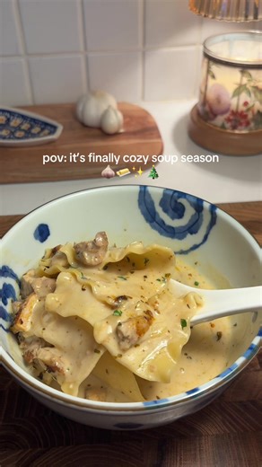 Comforting Chicken Alfredo Lasagna Soup Recipe