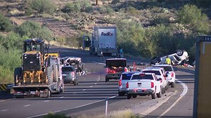 3 GCU students dead after 4-vehicle wrong-way crash on I-17