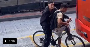 When you are trying to die a gruesome death and someone interrupts you - Video