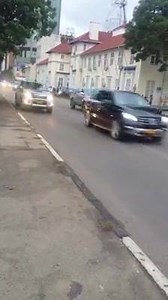 President Emmerson Mnangagwa’s drastically reduced 12 car motorcade compared to Robert Mugabe’s 80 car motora cade | Zimbabwe Today
