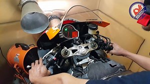 2.4M views · 9.2K shares | CBR1000RR Launch Control at 6500rpm until Rev Cut at 13500rpm@196mph... Available thru Remap ECU for Honda CBR1000RR/CBR600RR Suzuki GSXR1000/750/600/Hayabusa Kawasaki ZX10R/ZX14R/ZX636/ZX6R Panigale 1299/1199/959/899 OK SBK Dyno | Woolich Racing Whatsapp@Contact +60127385878 for more detail. | OK SBK Performance | Facebook