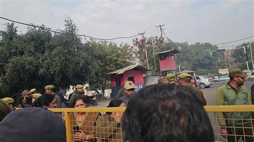 SCRAD Bank Account Holders aur Police Aamne saamne State cooperative rural agriculture development Bank ke Account Holders ne kiya Pardarshan | JK MEDIA