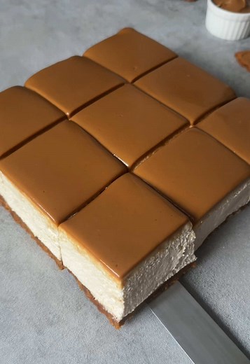 Lotus Biscoff Cheesecake Recipe: Easy Dessert
