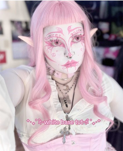 White Base Makeup Tutorial for Goth Style