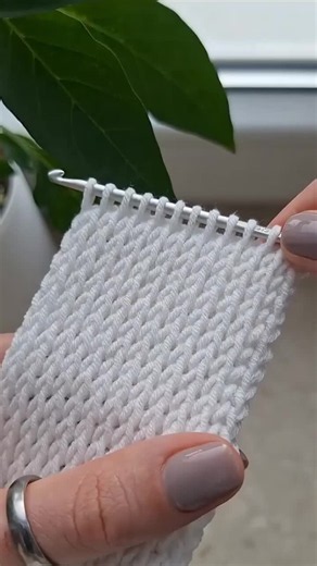 Tunisian Crochet Technique: Beginner-Friendly Tutorial